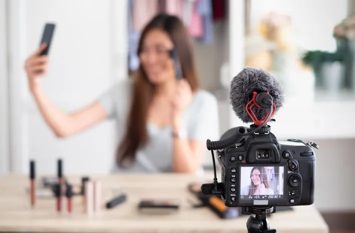 INFLUENCER MARKETING